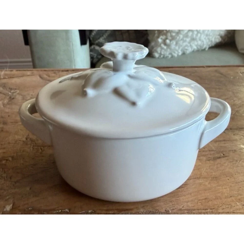 Le Creuset Stoneware Jardin Collection 8oz 250ml Mini Cocotte Meringue NEW - Picture 6 of 9